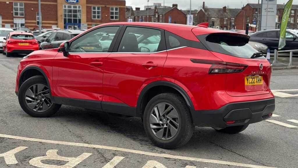 Nissan Qashqai 1.3 Dig-t Mh Acenta Premium 2022 YC22XRH Red #6
