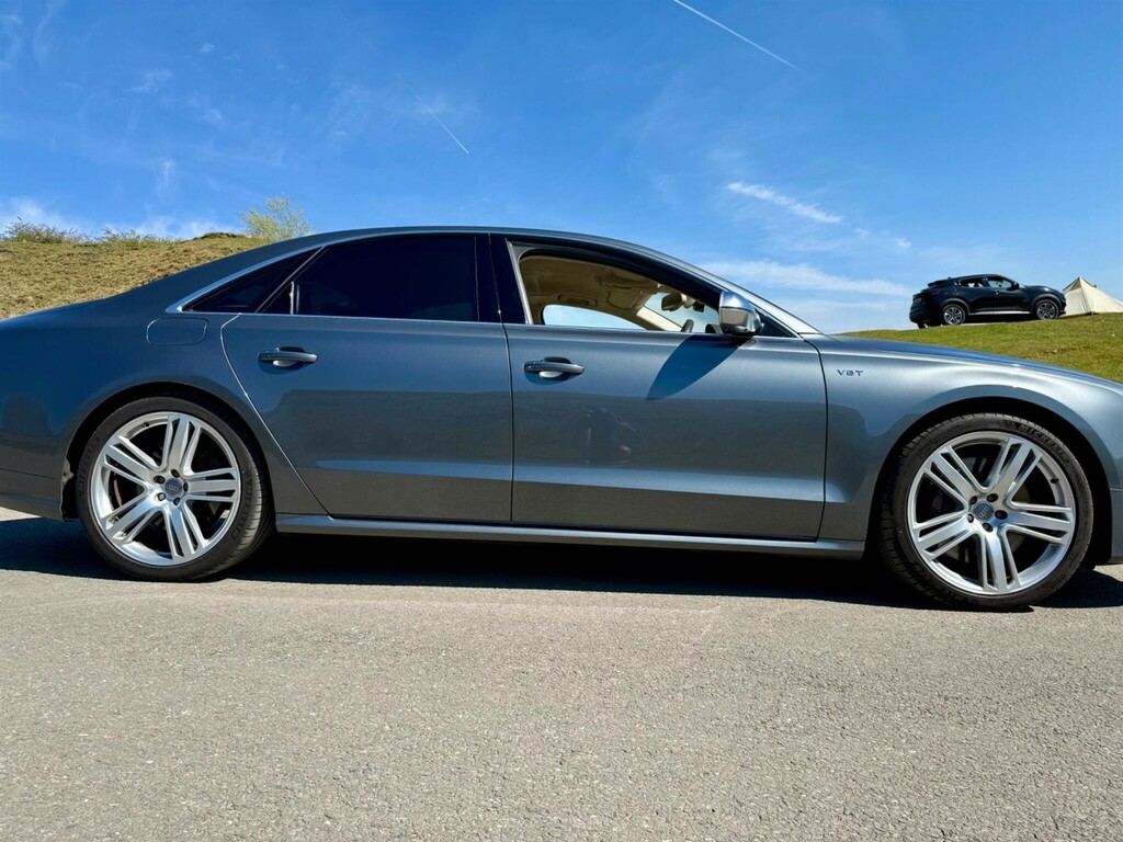 Audi S8 S8 V8 Tfsi Quattro Black #24