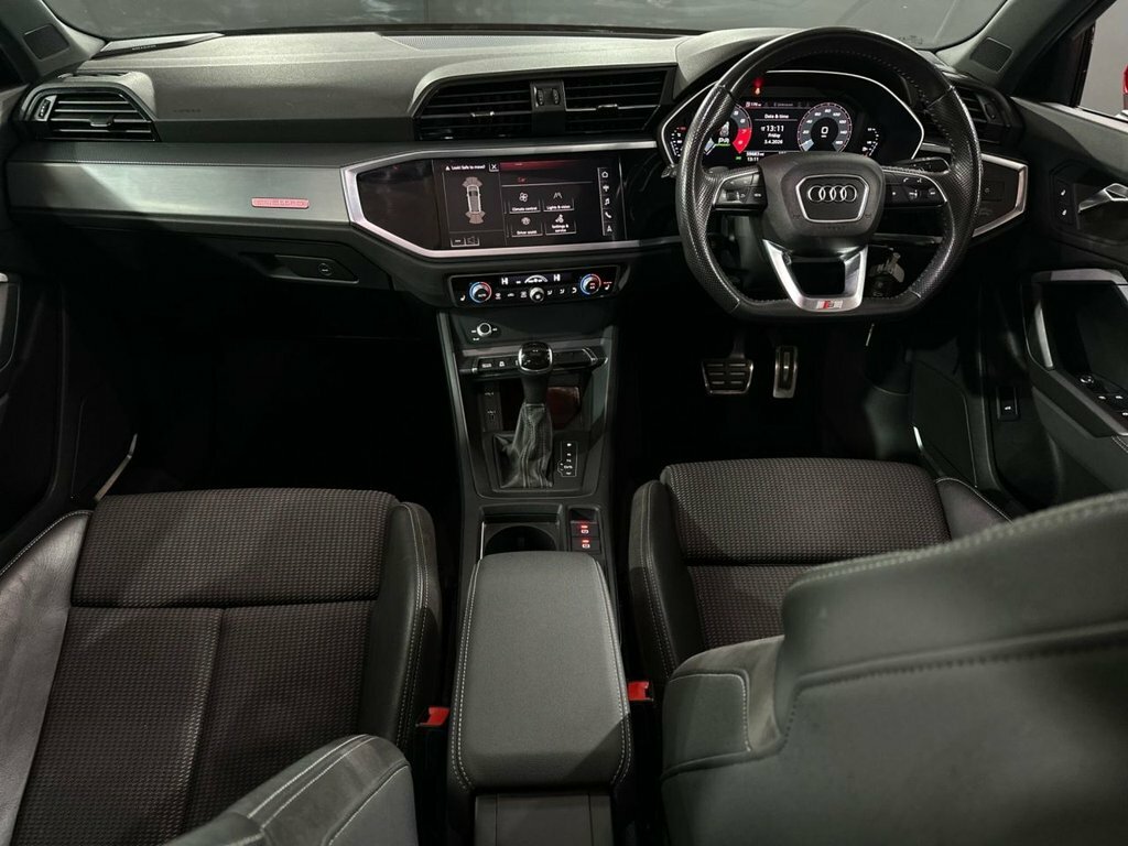 Audi Q3 2L S Line LR19MXX Red #3