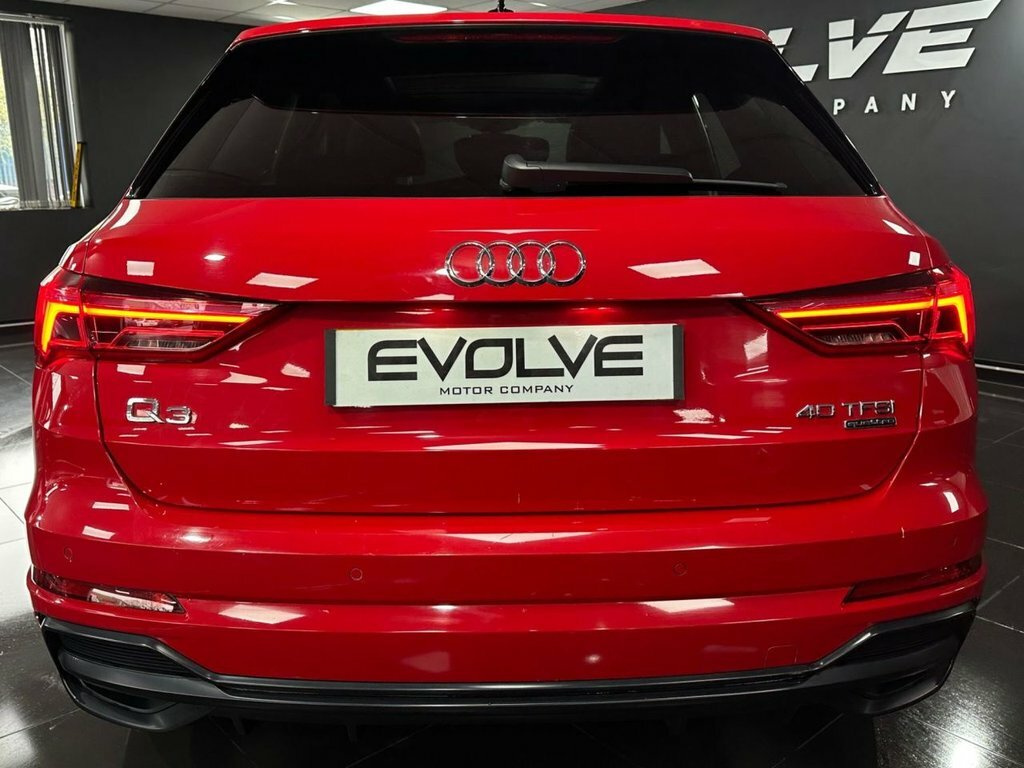 Audi Q3 2L S Line LR19MXX Red #4