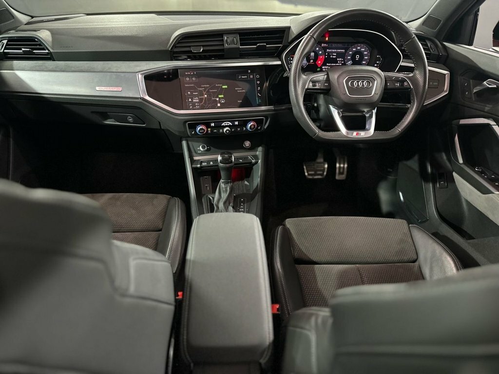 Audi Q3 2L Vorsprung YX19ZZY Red #3