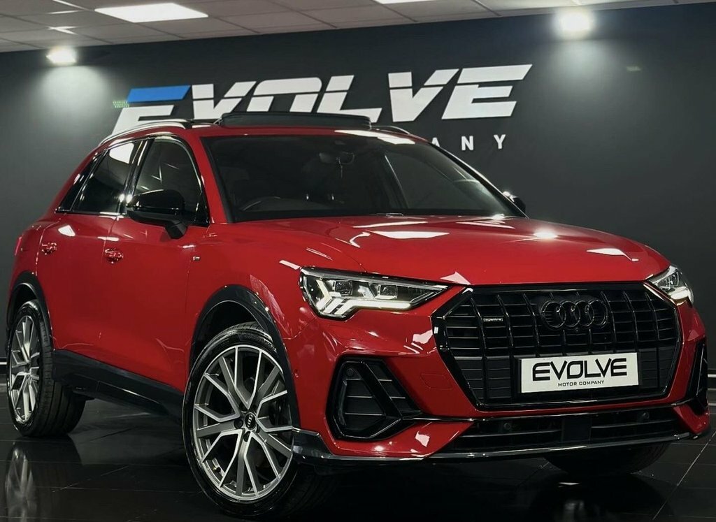 Audi Q3 2L Vorsprung Red