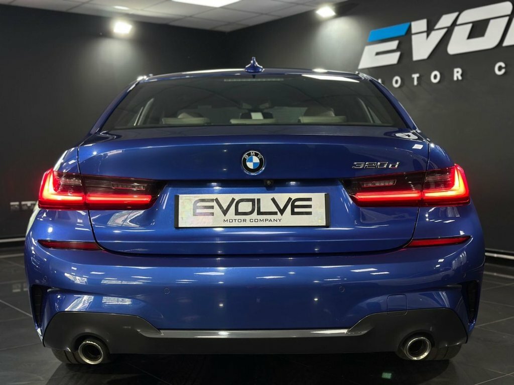 BMW 3 Series 2L M Sport AK69RXZ Blue #5