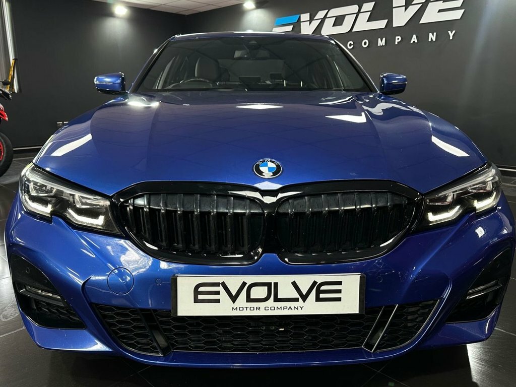 BMW 3 Series 2L M Sport YC71OCF Blue #4