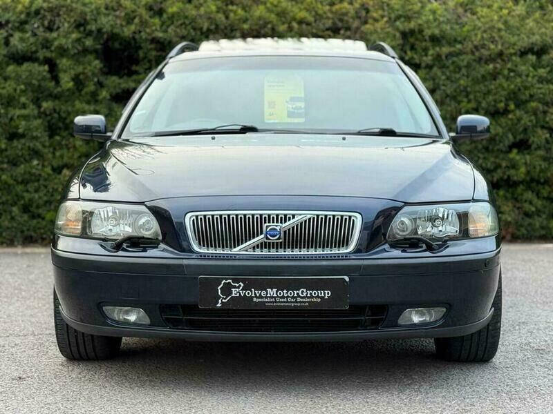 Volvo V70 V70 Black #2