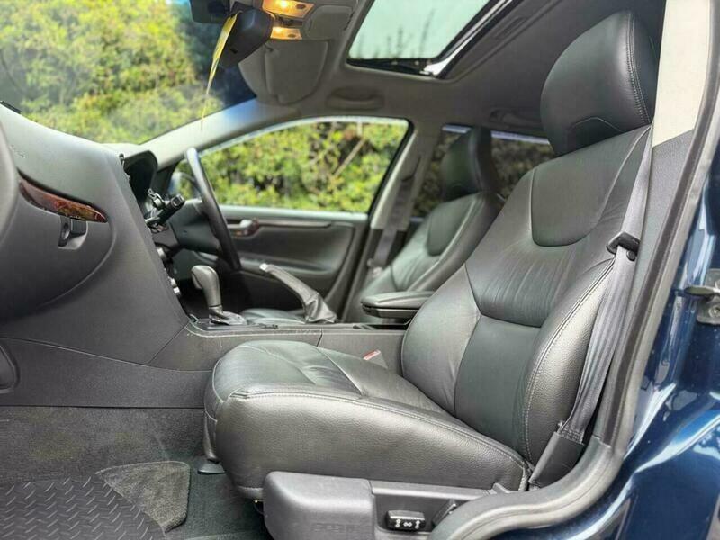Volvo V70 V70 Black #37