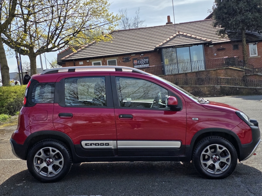 Fiat Panda 0.9 Twinair Cross Red #3