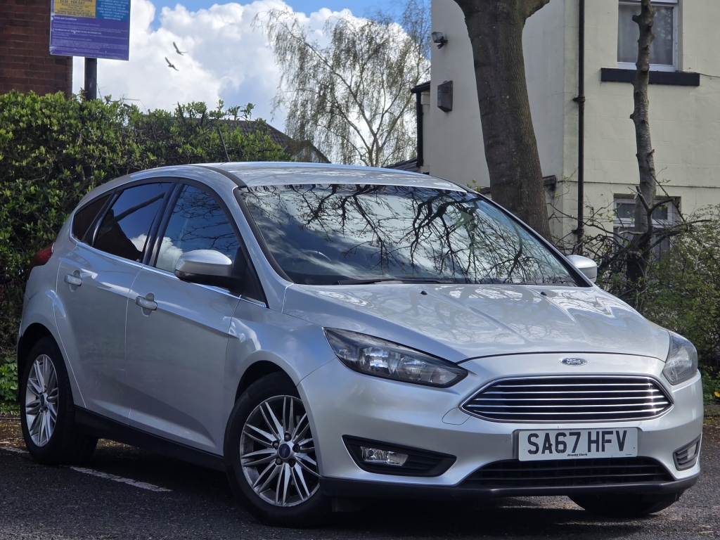 Ford Focus 1.5 Zetec Edition Silver