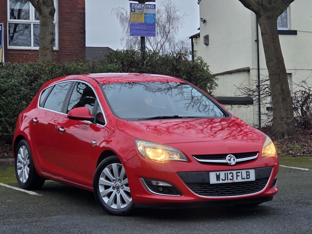 Vauxhall Astra 2.0 Elite Cdti WJ13FLB Red #2