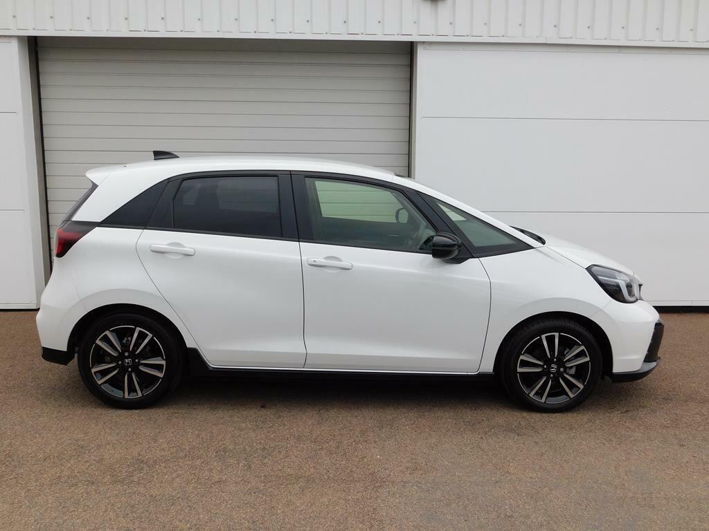 Honda Jazz 1.5 H I-mmd Advance Sport Ecvt Euro 6 Ss RJ25BSU White #3
