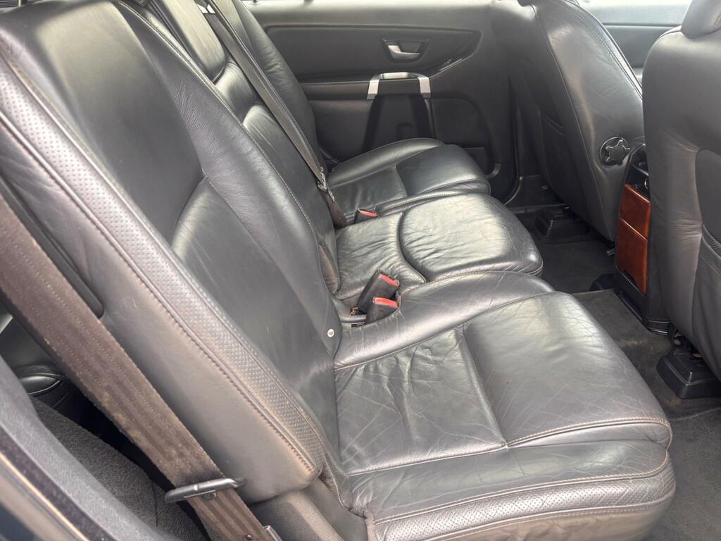 Volvo XC90 4.4L Executive Blue #15