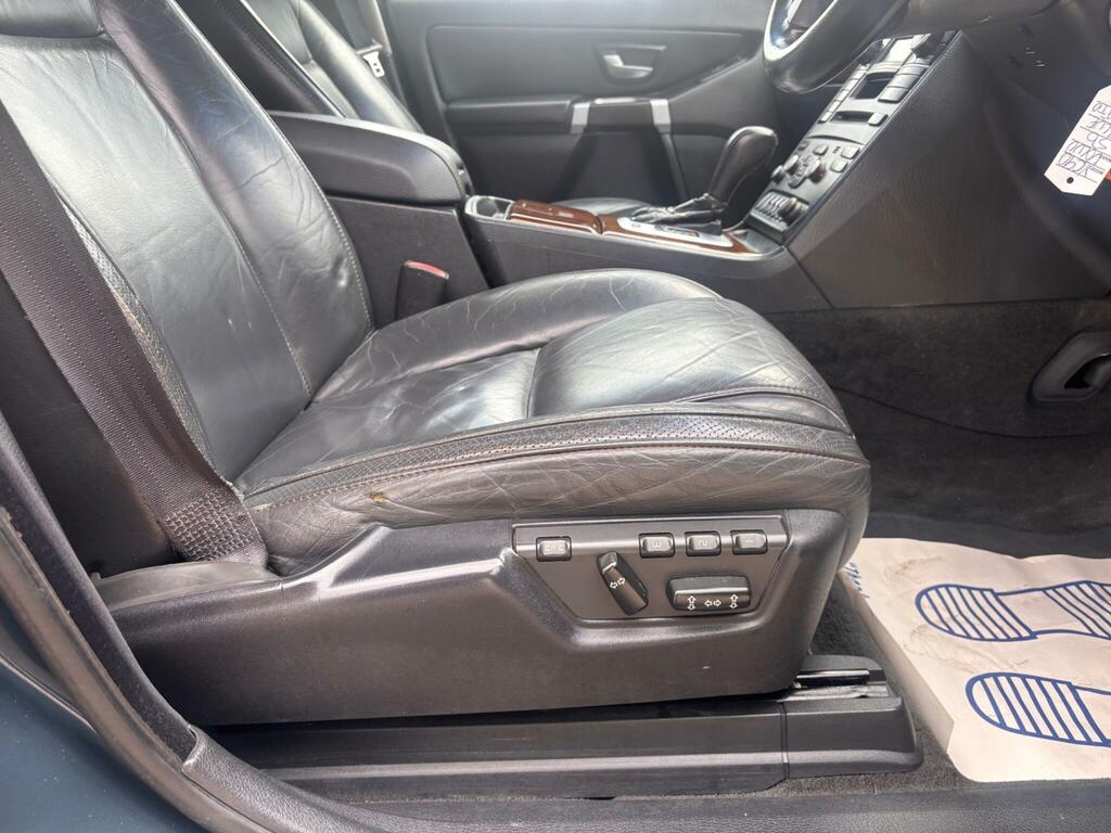 Volvo XC90 4.4L Executive Blue #10