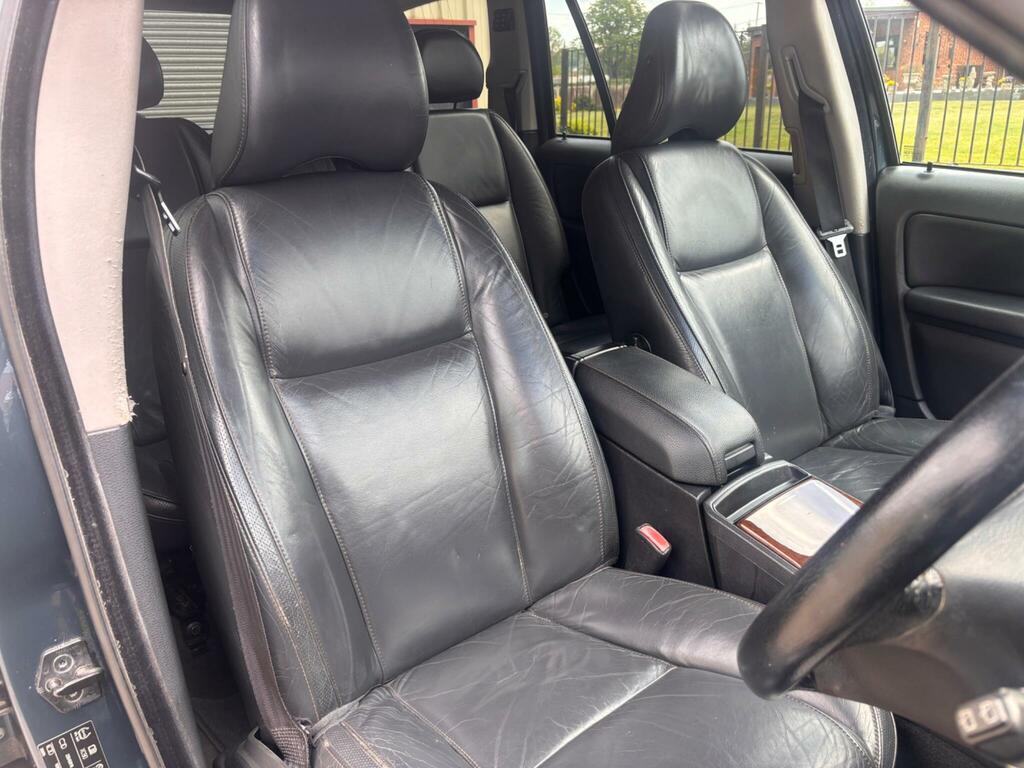 Volvo XC90 4.4L Executive Blue #12