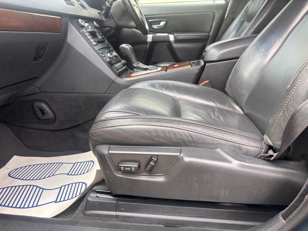 Volvo XC90 4.4L Executive Blue #25