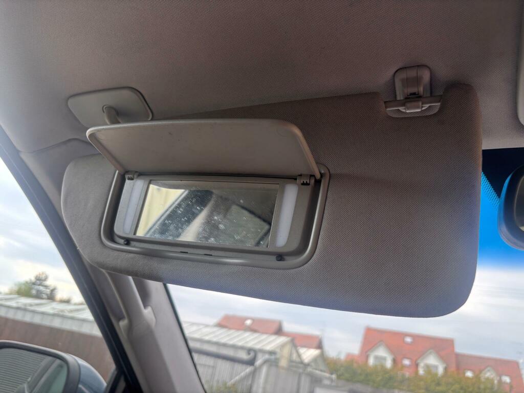 Volvo XC90 4.4L Executive Blue #47