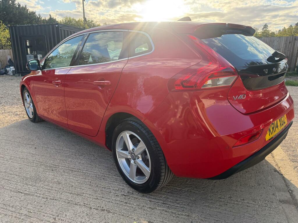 Volvo V40 1.6 D2 Se Nav Euro 5 Ss KR14XGZ Red #4