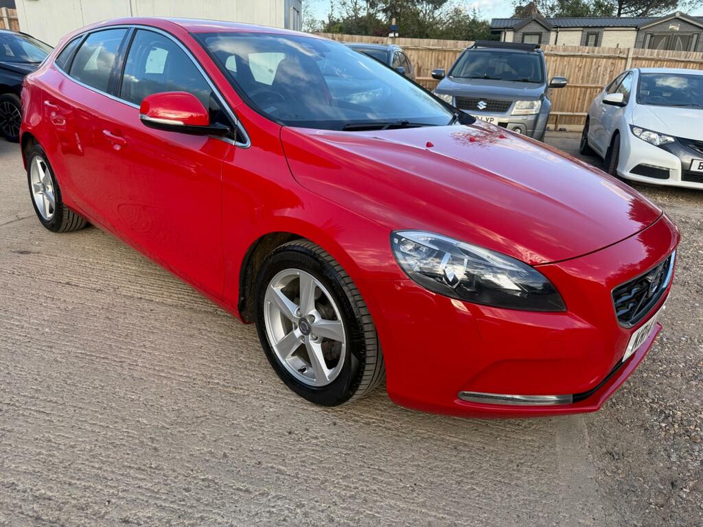 Volvo V40 1.6 D2 Se Nav Euro 5 Ss KR14XGZ Red #6