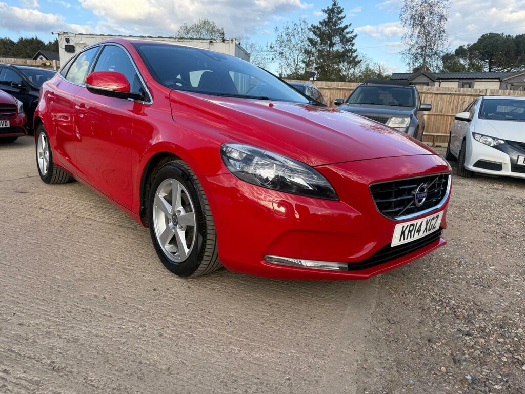 Volvo V40 1.6 D2 Se Nav Euro 5 Ss Red