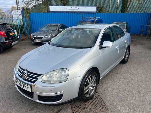 Volkswagen Jetta 1.9 Tdi Se Dsg Euro 4 Silver #4