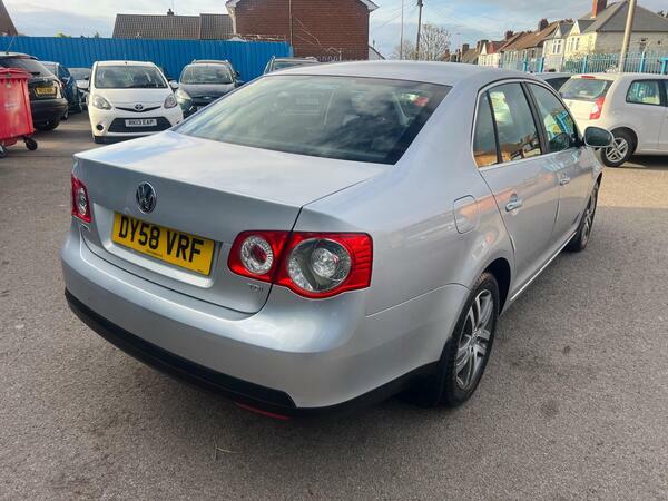 Volkswagen Jetta 1.9 Tdi Se Dsg Euro 4 Silver #3