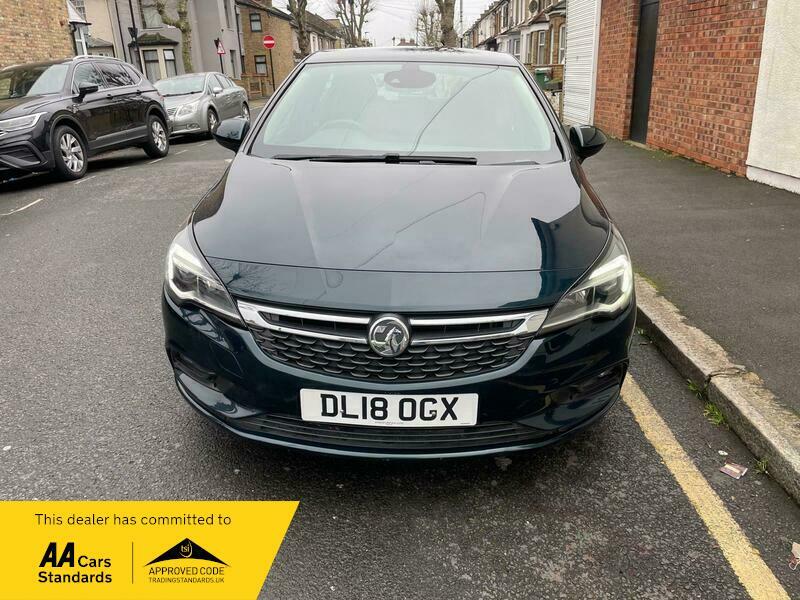 Vauxhall Astra 1.4I Sri Hatchback DL18OGX Green #2