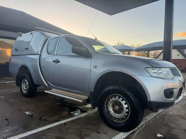 Mitsubishi L200 2.5 Di-d 4Life Club Pickup Extended Cab Silver #6