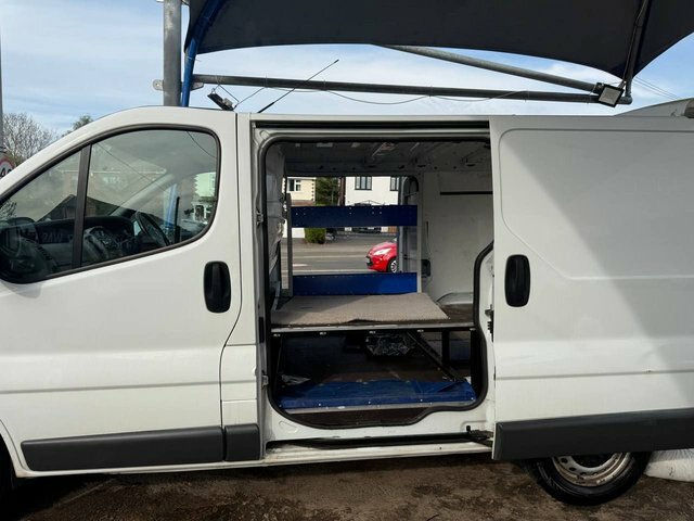 Vauxhall Vivaro 2.0 2900 Cdti Sportive Silver #16