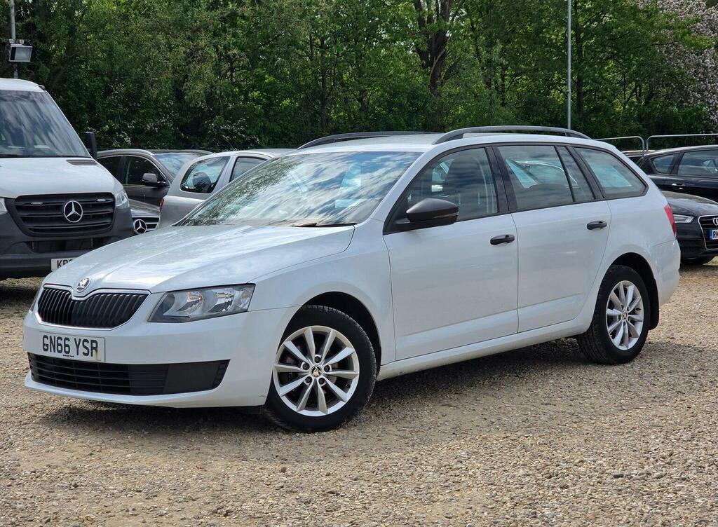 Skoda Octavia Estate 1.6 Tdi S Euro 6 Ss 201666 GN66YSP White #2