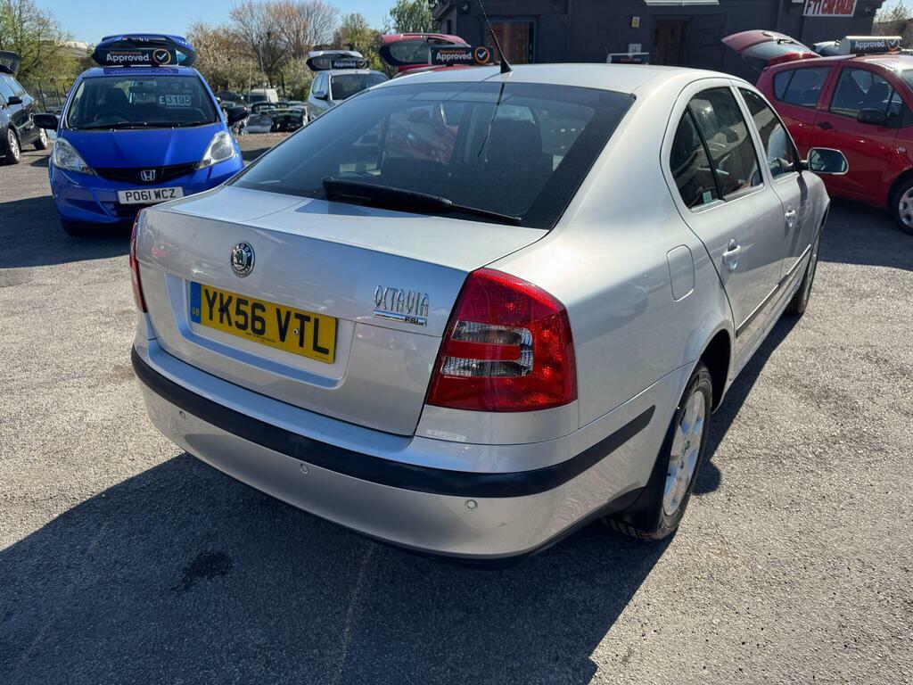 Skoda Octavia 1.6 Fsi Ambiente Tiptronic Euro 4 Silver #5