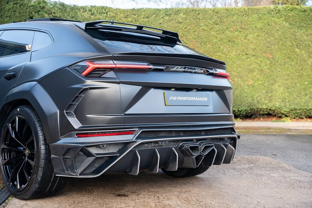 Lamborghini Urus V8 Biturbo White #2