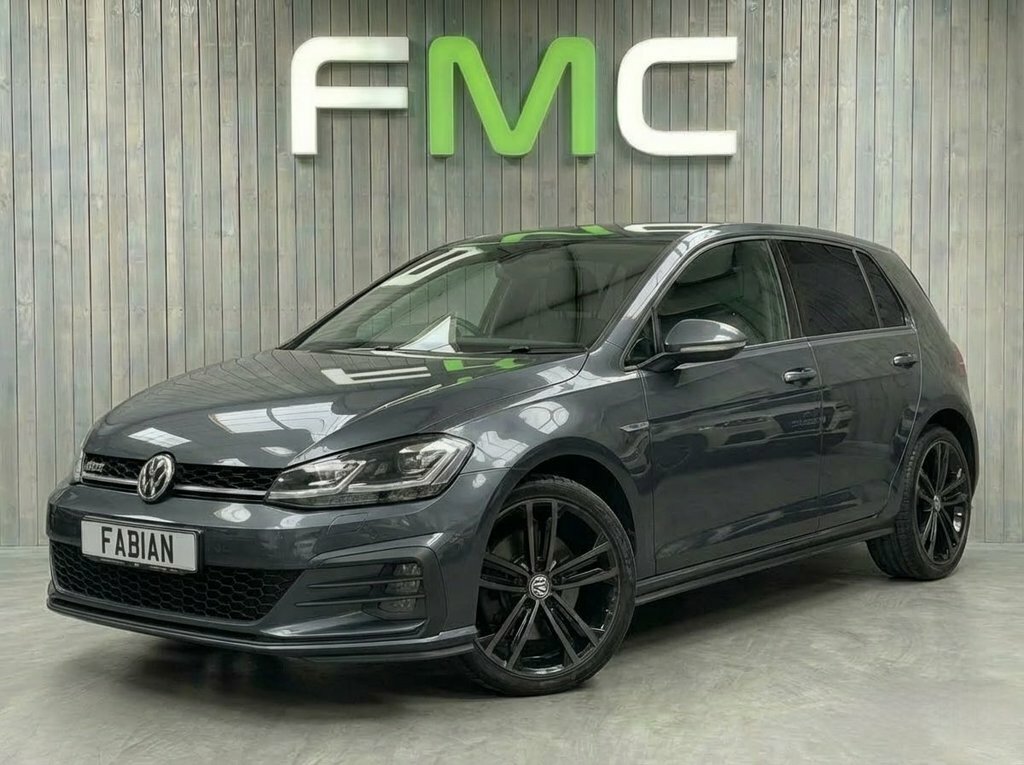 Volkswagen Golf 2L Gtd HG18RHY Blue