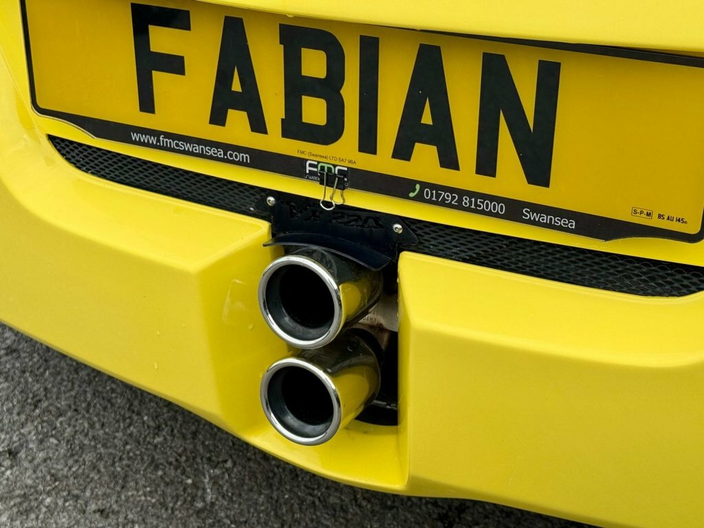 Vauxhall VX220 2L Null Yellow #6