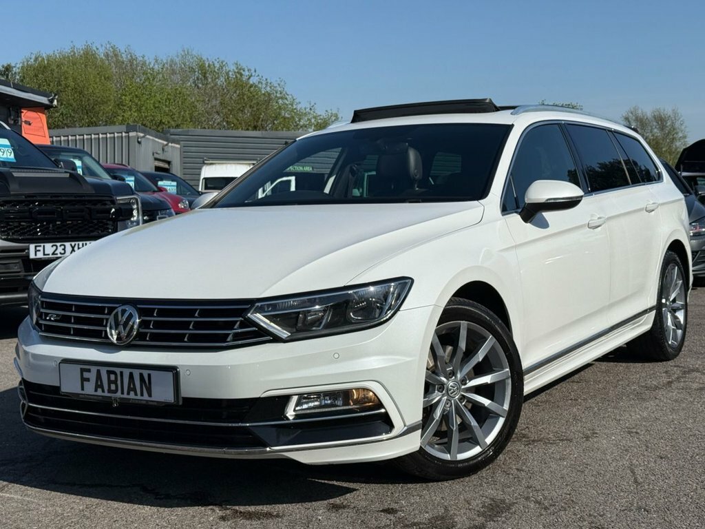 Volkswagen Passat 2L R-line BJ67SVW White #2