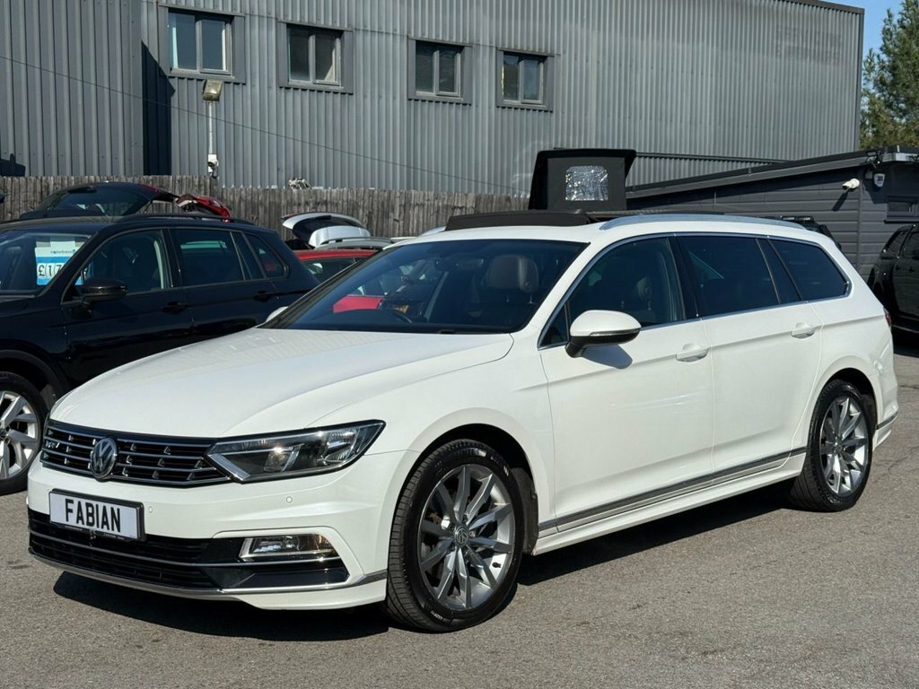 Volkswagen Passat 2L R-line BJ67SVW White #4