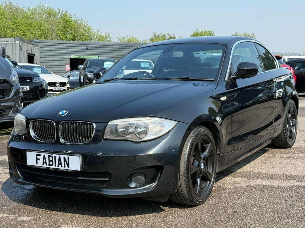 BMW 1 Series 2L Exclusive Edition LL13MLJ Black #3