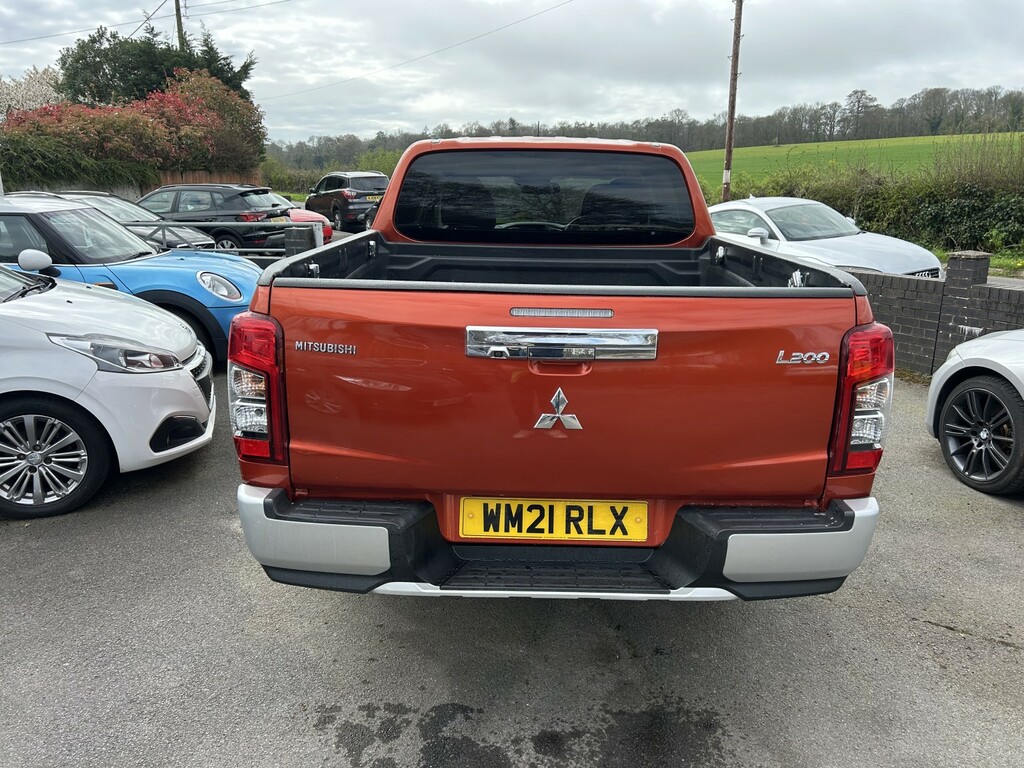 Mitsubishi L200 Pickup 2.2 Di-d Dc Warrior 2021 Orange #5