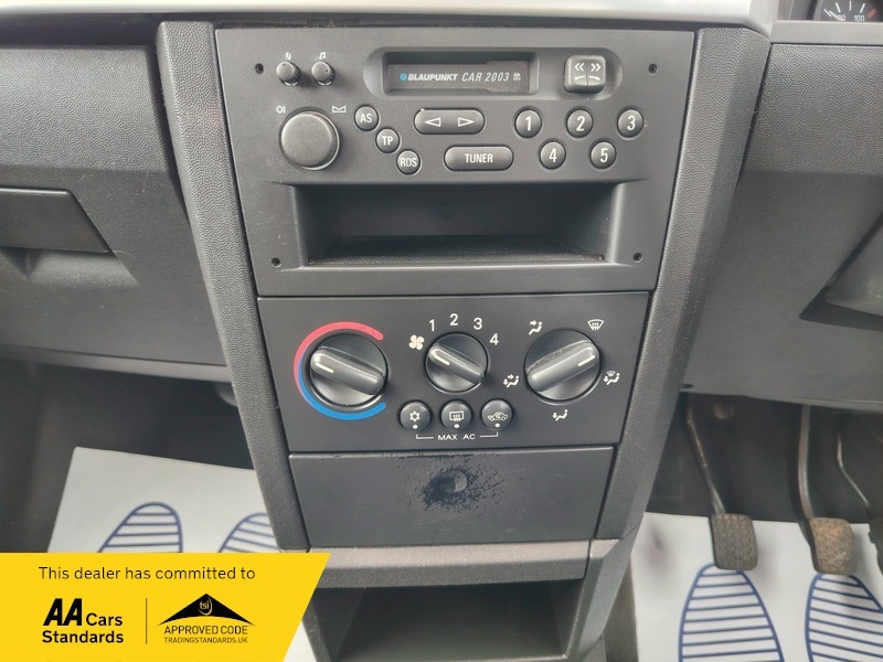 Vauxhall Meriva 1.6I Life Silver #28