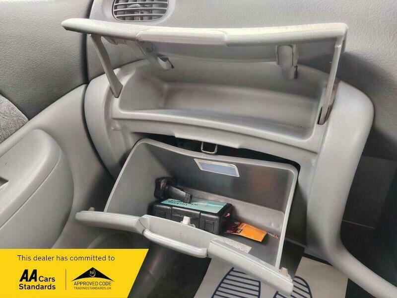 Toyota Verso 1.3L Verso Silver #30