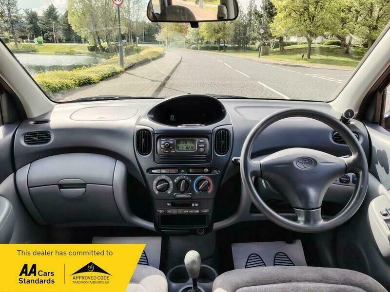 Toyota Verso 1.3L Verso Silver #25