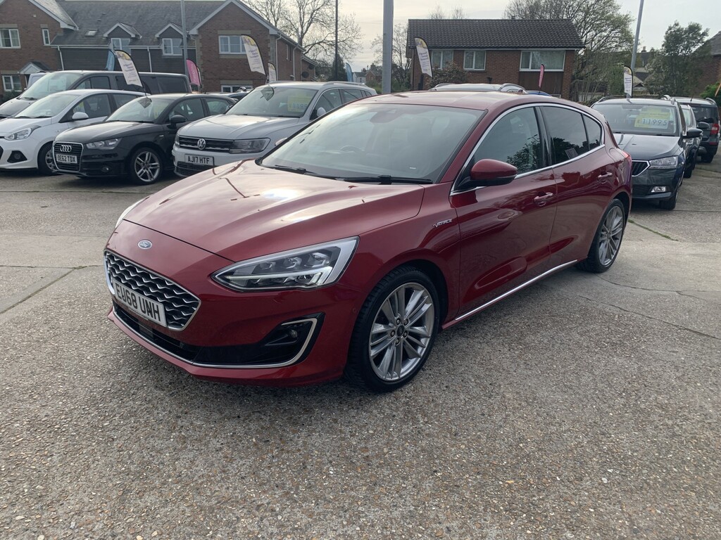 Ford Focus Hatchback 1.0 T Ecoboost Vignale 2018 EU68UNH Red #4
