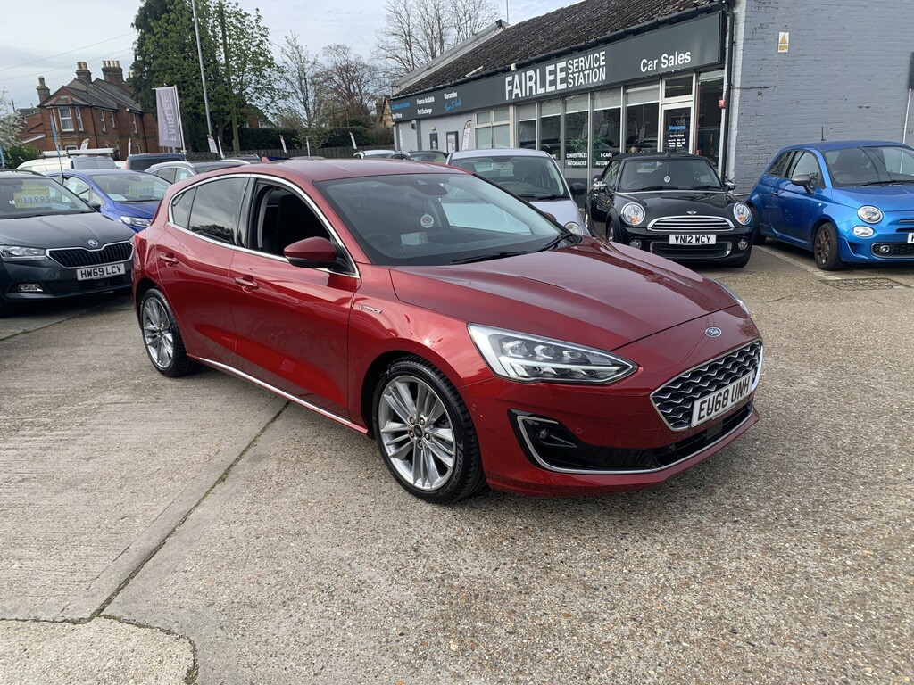 Ford Focus Hatchback 1.0 T Ecoboost Vignale 2018 EU68UNH Red #2