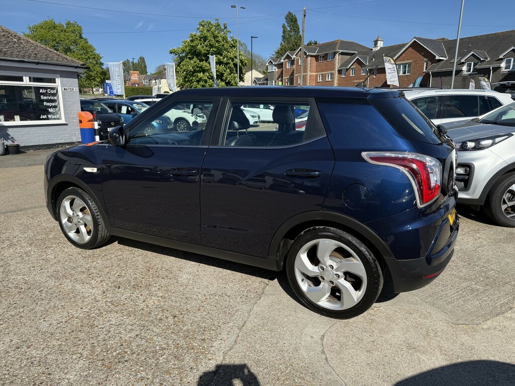SsangYong Tivoli Suv 1.6 E-xgi Ex 2015 HW15FXT Blue #4