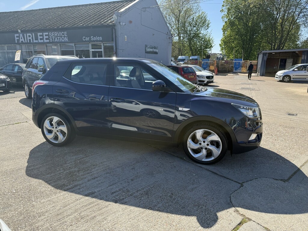 SsangYong Tivoli Suv 1.6 E-xgi Ex 2015 HW15FXT Blue #2