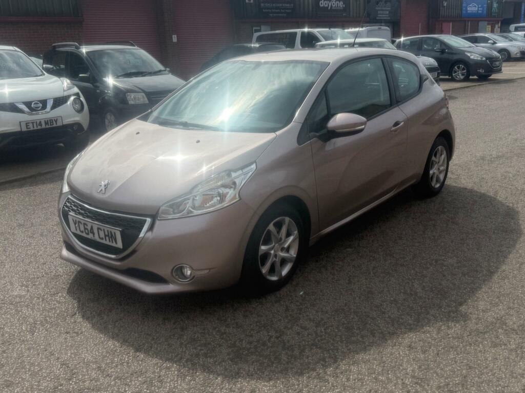 Peugeot 208 1.2 Vti Puretech Active Euro 5 YC64CHN Pink #3