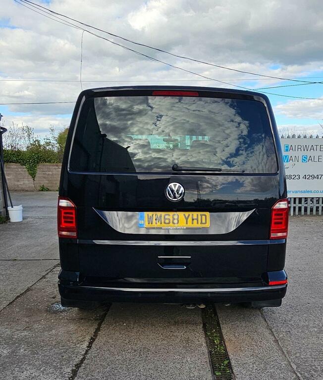 Volkswagen Transporter Combi Van 2.0 Tdi T32 Bluemotion Tech Highline Kom WM68YHD Black #4