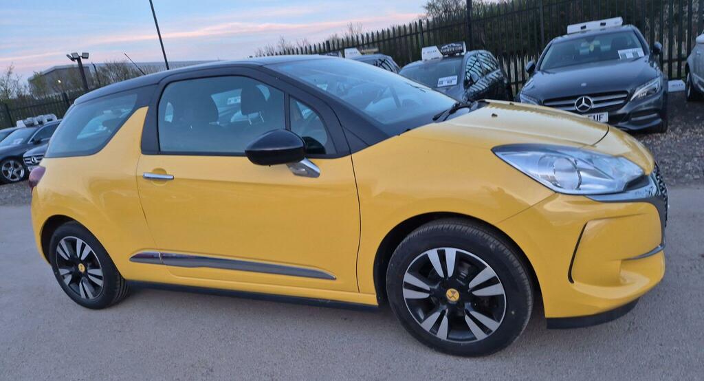 DS DS 3 1.2 Puretech Chic Euro 6 Yellow