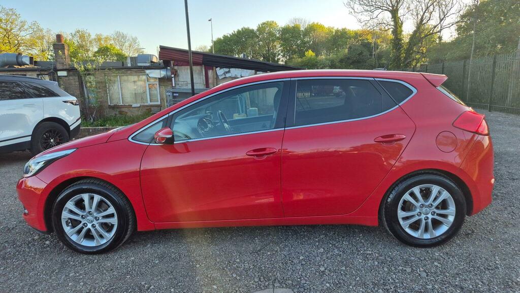 Kia Ceed 1.6 Gdi 3 Dct Euro 5 Red #6