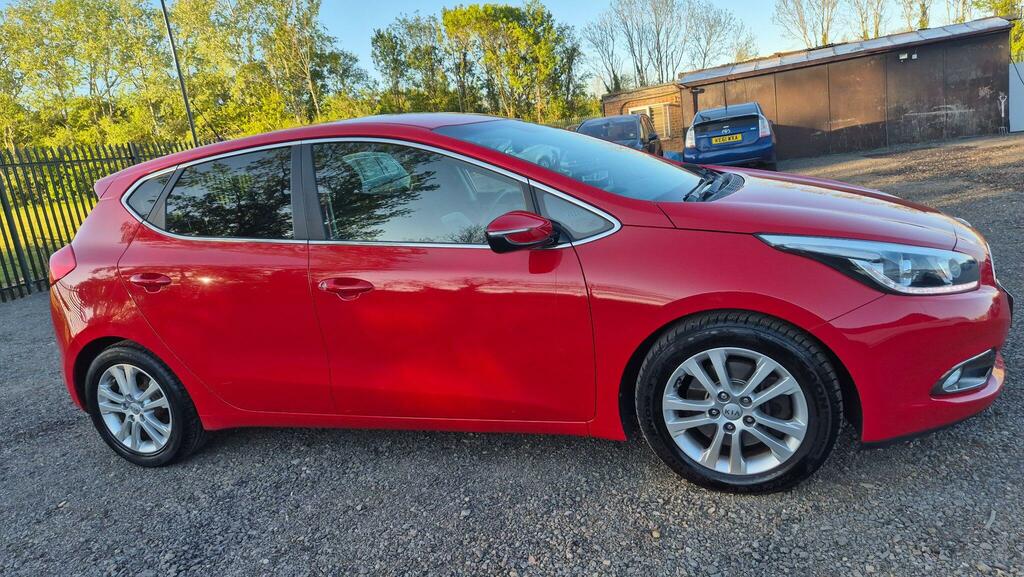 Kia Ceed 1.6 Gdi 3 Dct Euro 5 Red #2
