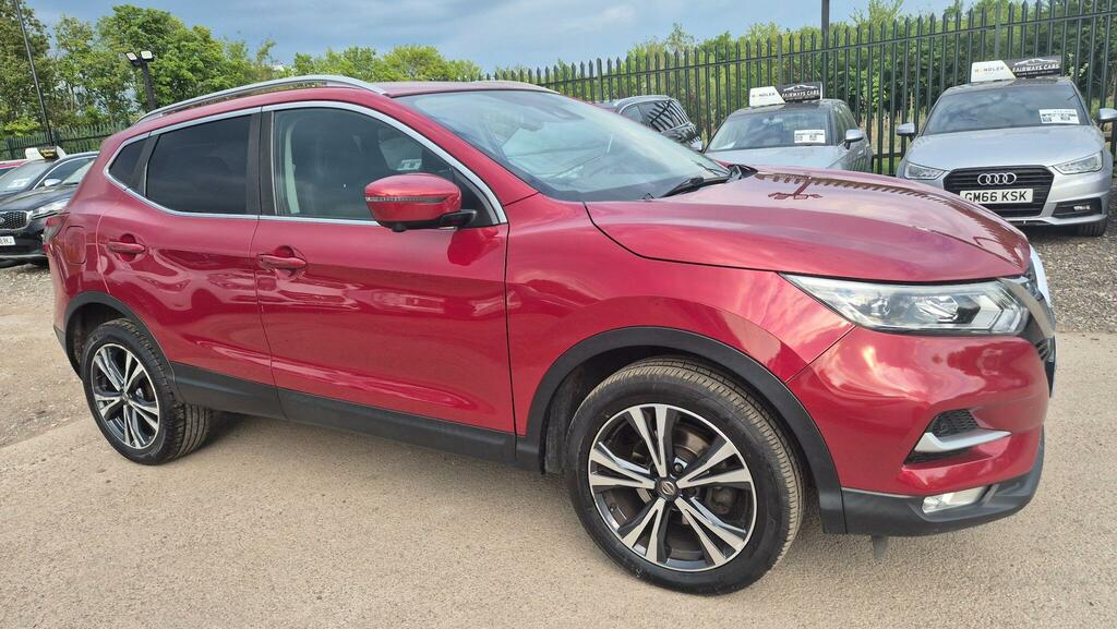 Nissan Qashqai 1.6 Dig-t N-connecta Euro 6 Ss Red
