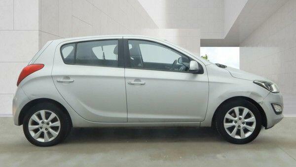 Hyundai I20 1.2 Active Euro 5 Silver #3